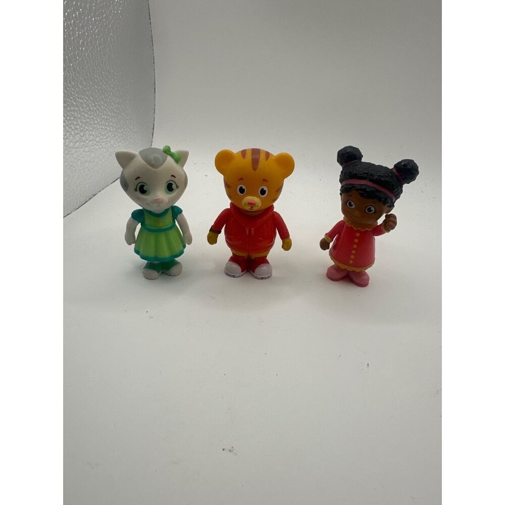 Daniel Tigers Neighborhood Figure Set: Daniel Katerina & Miss Elaina Collectible